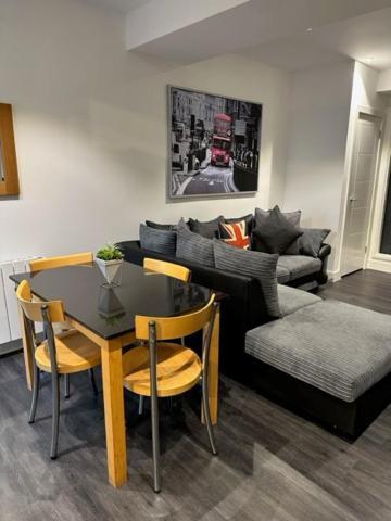 Apartament Stunning Flat With Parking Free Near Sutton Station Cheam Zewnętrze zdjęcie